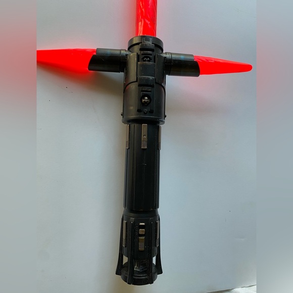 Star Wars Last Jedi Kylo Ren 35" Lightsaber Ultimate FX sounds and lights - Picture 4 of 5